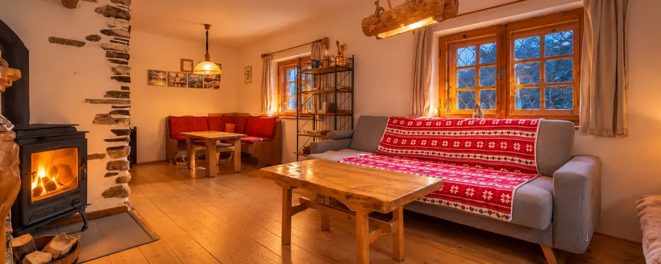 Evening visualization of the chalet living room