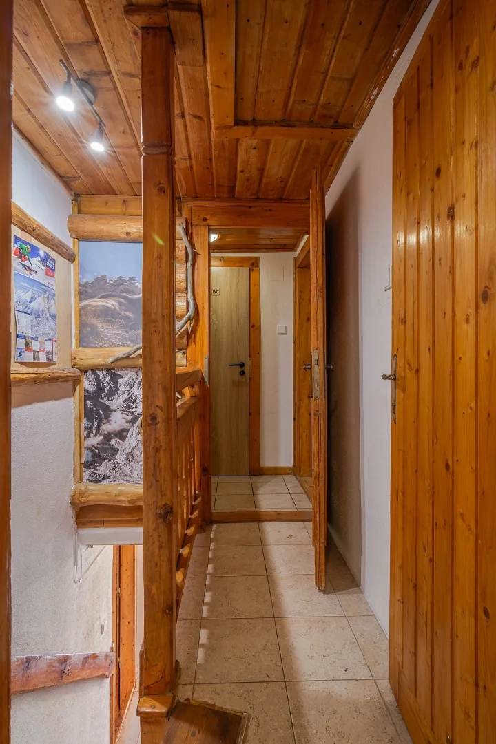Wooden staircase – Chata Zuzanka